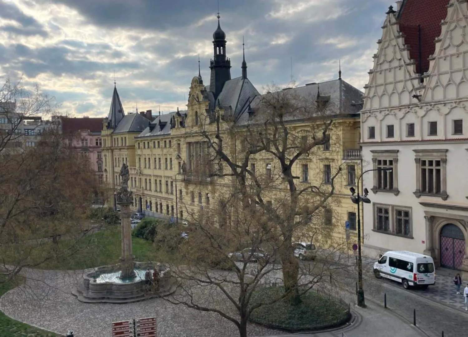 Lorinfaj Apartments Prag Tjekkiet